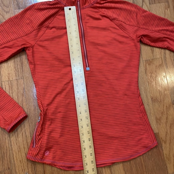 Athleta Size Medium Long Sleeve Women’s Top 3/4 zip Pocket Thumb Holes - Picture 8 of 15